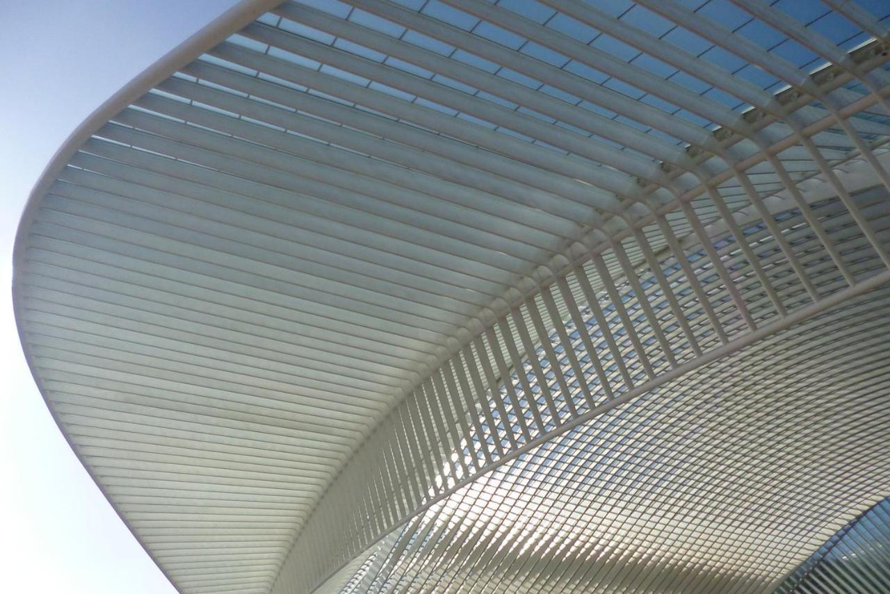 La Chambre De Sam - Chambre Lit 180 Avec Sdb Privee Proche Centre Ville Liège Exterior foto